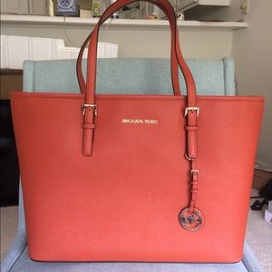 MICHAEL Michael Kors Jet Set Travel Medium Tote